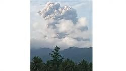 Gunung Dukono Erupsi, Tinggi Letusan 1.900 Meter di Atas Puncak