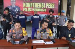 Polres Purworejo Bongkar Komplotan Curat Spesialis Nasabah Bank, 3 Pelaku Ditangkap<