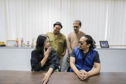 Grup Musik Asal Purwokerto Hyndia Band Rilis Album Ketiga Bertajuk Senandika