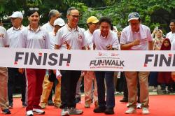 Jalan Santai Rangkaian HUT ke-12 OJK