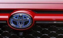 Toyota Hilangkan Warna Biru pada Logo T di Mobil Hybrid, Ini Gantinya