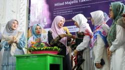 Ultah ke-52, Siti Atikoh Didoakan Santri Ponpes Al Washilah Jakbar