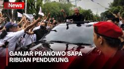 Ganjar Pranowo Sapa Ribuan Pendukung di Luar Gedung KPU usai Deklarasi Pemilu Damai