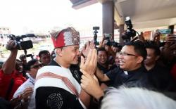 Filosofi dan Makna Passapu, Ikat Kepala Khas Sulawesi Selatan yang Dipakai Ganjar Pranowo