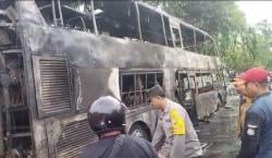 Bus Double Decker Karina Ludes Terbakar di Pamekasan, Begini Kondisinya <