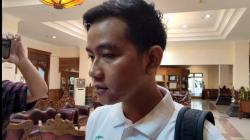 gibran_pilih_ngantor_di_hari_pertama_kampanye