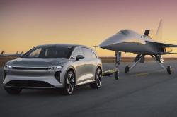 Saingi Tesla, Mobil Listrik Ini Sukses Tarik Pesawat Jet Supersonik