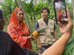 Lewat Yenny Wahid, Ini Titipan Aspirasi Petani Nanas Pemalang kepada Ganjar-Mahfud