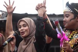 Jemput Aspirasi Rakyat, Siti Atikoh Ganjar Mulai Safari Keliling Jabar-Jateng