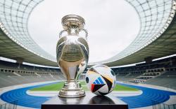 Canggih! Bola Euro 2024 Bisa Deteksi Offside dan Handball