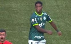 Kocak! Wonderkid Real Madrid Joget di Tengah Pertandingan