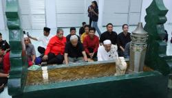 Ziarah ke Makam Guru Tua di Palu, Ganjar Dinilai Hormati Jasa Tokoh Agama