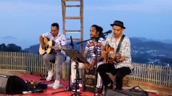 Menparekraf Sandiaga Uno Apresiasi Event Piknik di Atas Bukit Parapuar BPOLBF<
