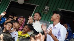 Inspiratif, Gelandang Persib Bandung Marc Klok Bangun SLB di Cililin KBB<
