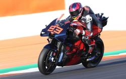 Marquez Bisa Gabung Ducati Lenovo di MotoGP 2025, Setim dengan Bagnaia?