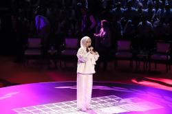 Lirik Lagu Who I Am - Putri Ariani ft. Alan Walker, dan Terjemahan