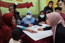 Siti Atikoh Temui Warga Cengkareng untuk Dukung Program Ibu Sehat Keluarga Sehat 
