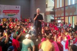 Ribuan Masyarakat Bekasi Sambut Capres Ganjar Pranowo