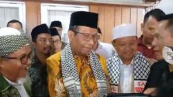 Cawapres Kunjungi Ponpes Miftahul Huda Tasikmalaya, KH Asep: Pak Mahfud Sedarah dengan Kami<