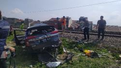 Korban Tewas Kecelakaan Minibus Tertabrak Kereta Feeder Whoosh di KBB Jadi 5 Orang