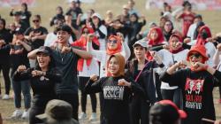 Atikoh Ganjar Senam Pagi Bareng Warga Karawang: Olahraga Bikin Sehat, Produktif dan Kuatkan Keluarga