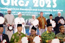 Buka ICORCS 2023, Gubernur Khofifah Gaungkan Penguatan Studi Islam dan Perannya<