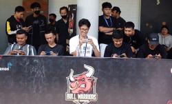 Alam Ganjar Gelar Fun Match Bareng Vlogger dan Komunitas Esports Bali, Ditantang Main Mobile Legends