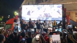 Atikoh Ganjar Disambut Antusias Warga Surabaya di Jalan Tunjungan: Saya Terharu<