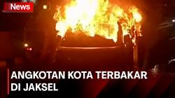 Diduga Korsleting Listrik, Angkot di Jaksel Hangus Terbakar 