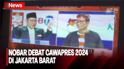 Potret Antusiasme  Warga Kampung Guji Jakbar Nobar Debat Cawapres Pemilu 2024