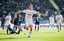Juventus Taklukkan Frosinone, Pepet Inter Milan di Puncak Klasemen Liga Italia