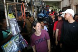 Temui Pedagang Pasar Klitikan Solo, Ganjar Jelaskan Soal Program KTP Sakti