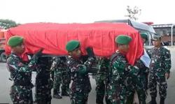 Jenazah Kopda Hendrianto Dibawa Pulang ke Jambi, Tinggalkan Istri dan 2 Anak<