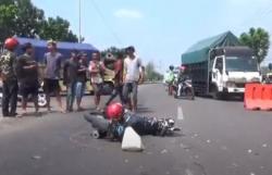 Kecelakaan Beruntun 4 Kendaraan di Jombang, 1 Tewas 2 Luka-Luka