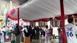 Sembako Murah Partai Perindo, Warga Cempaka Baru: Bantu Ibu-Ibu Masak di Dapur