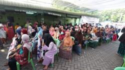 Warga Sidoarjo Antusias Ikut Bazar Murah dan Cek Kesehatan Gratis Partai Perindo