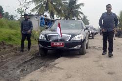 Spesifikasi dan Harga Mobil Dinas Jokowi Saat Menjadi Presiden Indonesia: Mercedes-Benz S600 Guard