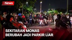 Berbondong-bondong ke Car Free Night, Sekitaran Monas Mendadak Berubah Jadi Parkir Liar 