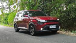 Bermain di Pasar Gemuk, Kia Carens 1.5 Premiere Jadi MPV yang Layak Dipertimbangkan