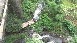 Truk Terjun ke Jurang Sedalam 20 Meter di Ciloto, Sopir dan Kernet Dilarikan ke RSUD Cimacan