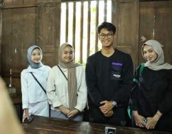 Alam Singgah Ngopi di Yogya, Warga Doakan Ganjar Terpilih Jadi Presiden<