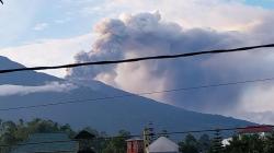 Bandara Internasional Minangkabau Ditutup Sementara Imbas Erupsi Gunung Marapi