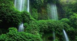 Kampung Unik di Lombok Punya Air Terjun Cantik Alirannya Mirip Benang Kelambu 