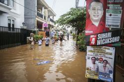 Kota Tangsel Dikepung Banjir