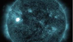 Satelit Cuaca AS Tangkap Ledakan Matahari