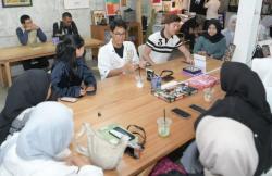 Alam Ganjar Dengar Curhatan Pelaku Industri di Jogja soal Akses Legalitas<