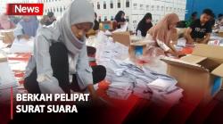 Jelang Pemilu, Banyak Ibu Rumah Tangga di Jombang Menjadi Pelipat Surat Suara 