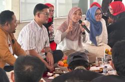 Singgah di Rest Area KM 311A Tol Sumatera, Siti Atikoh Jelaskan Program Unggulan Ganjar-Mahfud