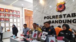3 Pria Gelapkan 36 iPhone, Modus Jadi ASN Gadungan dari BPKAD Jabar<