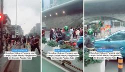 Viral Pengemudi Mobil Disoraki Pejalan Kaki karena Bunyikan Klakson Panjang saat Lampu Merah